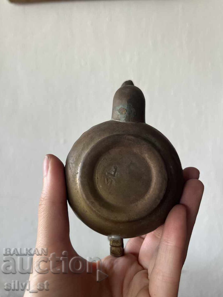 Старинна месингова каничка с цена 50.00 лв. | € 25.56 Старинна месингова каничка с цена 50.00 лв. | € 25.56