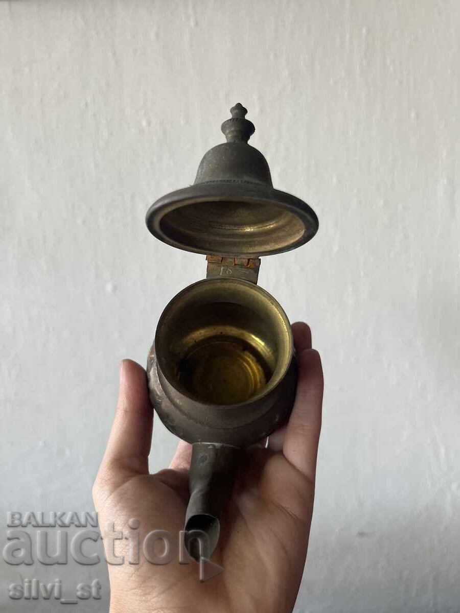 Аукцион Старинна месингова каничка Аукцион Старинна месингова каничка