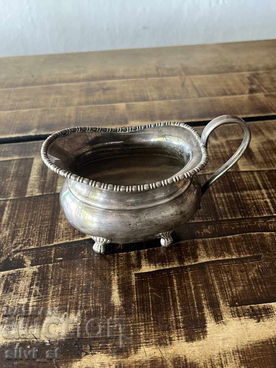 Delivery of Vintage silver-plated milk jug Delivery of Vintage silver-plated milk jug