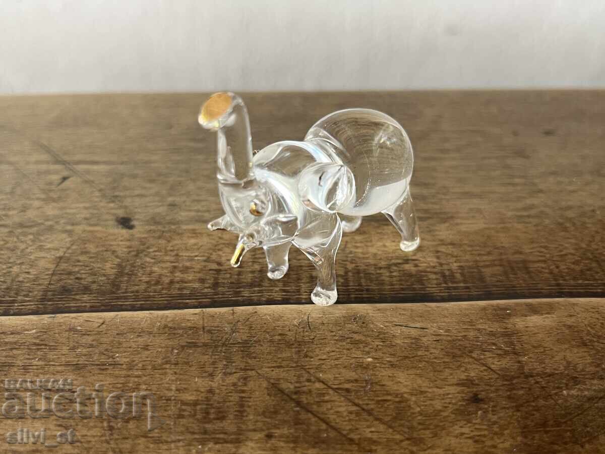 Delivery of Glass figurine: elephant Delivery of Glass figurine: elephant