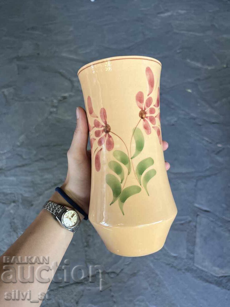 Delivery of Vase / Ceramic painted vase Delivery of Vase / Ceramic painted vase