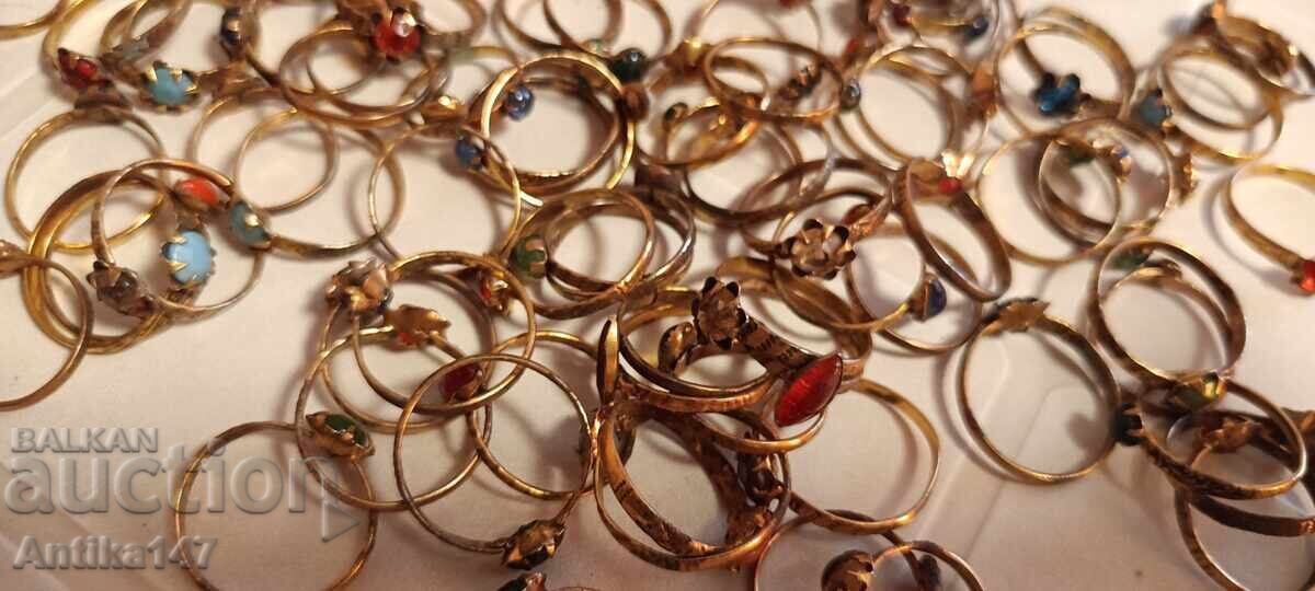 Vintage rings from the last century - 164 pieces mix of models with price 25.00 BGN | € 12.78