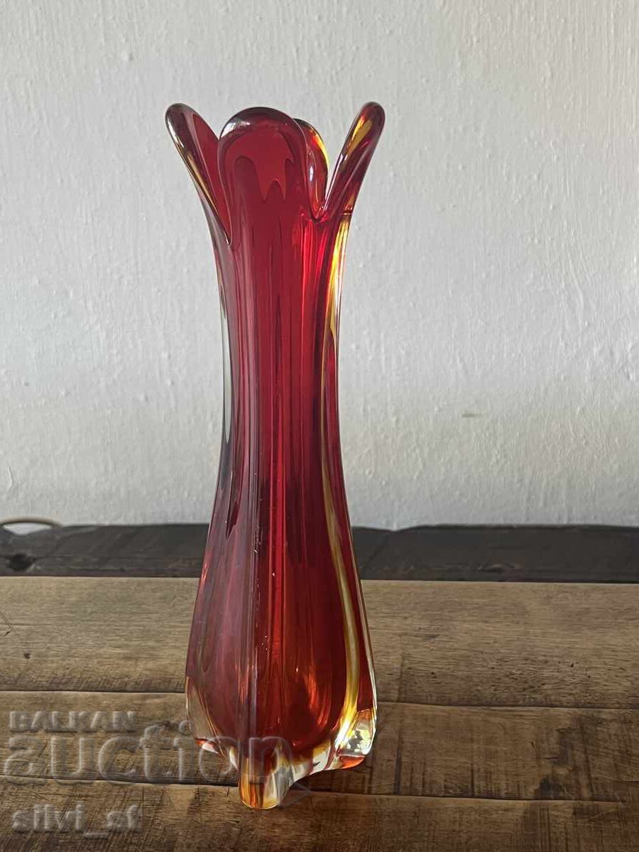 Auction Murano Vase / Unique Retro Style Vase Auction Murano Vase / Unique Retro Style Vase