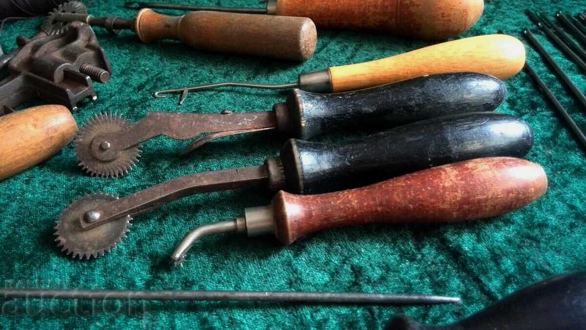 Стари сарашки кожарски тапицер инструменти - 6