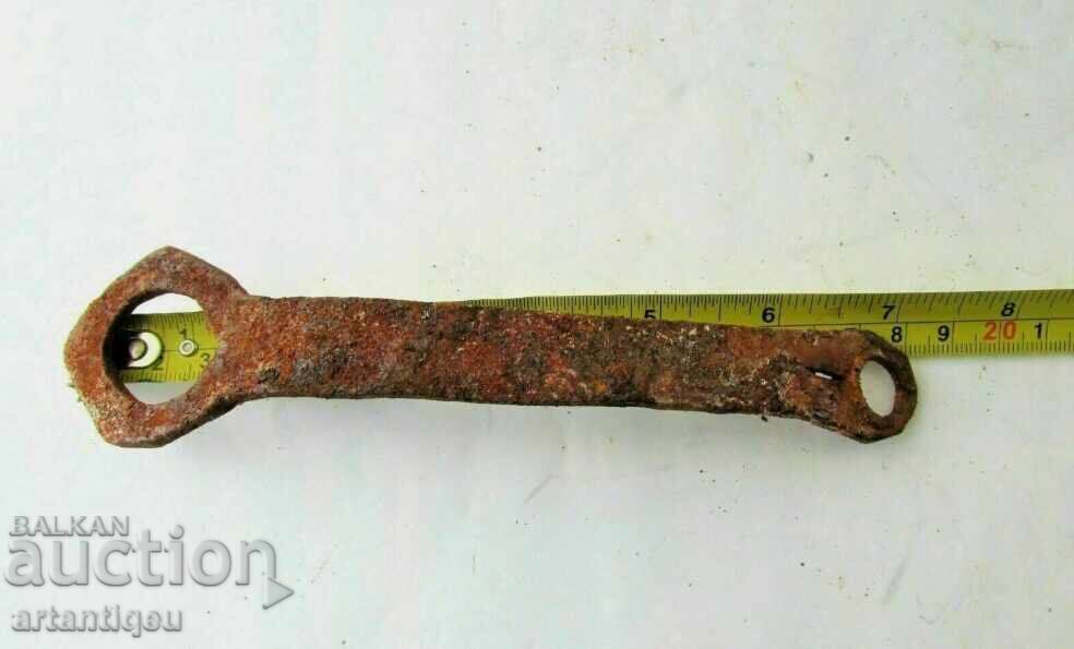 Δημοπρασία Αρχαία σφυρήλατη σιδερένια λαβή πόρτας με μοχλό