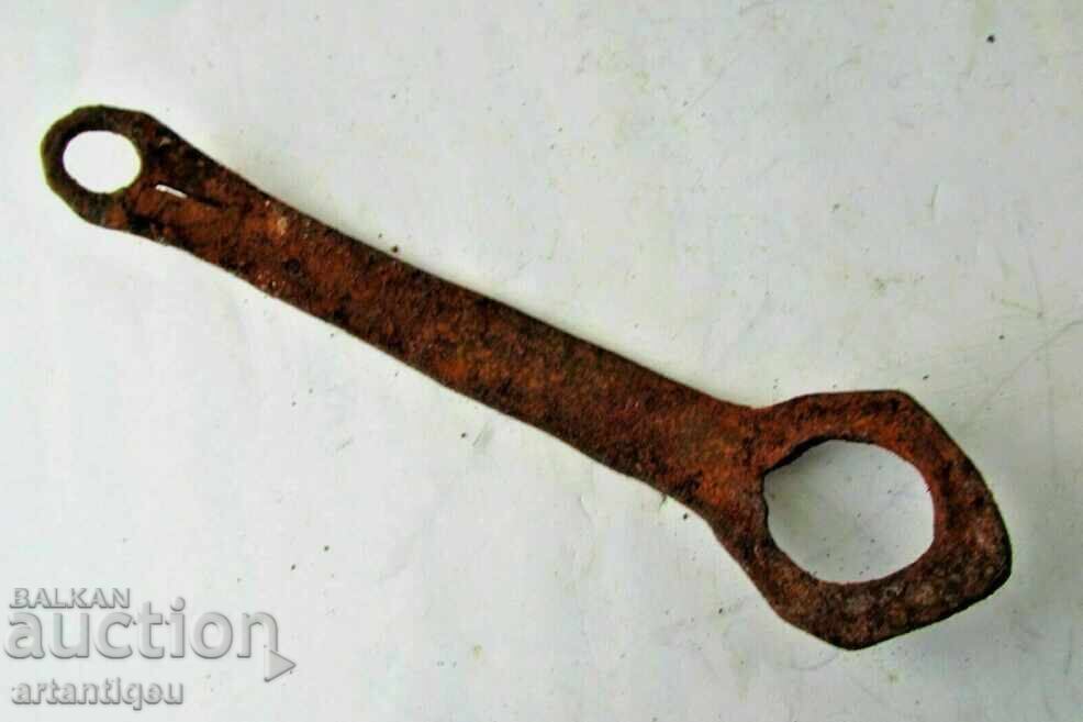 Αρχαία σφυρήλατη σιδερένια λαβή πόρτας με μοχλό - 5