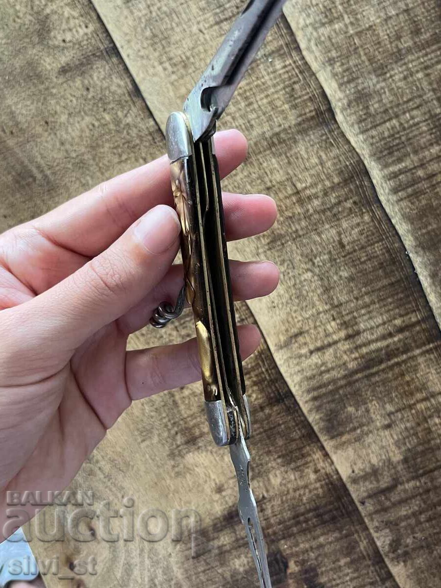 Auction Pocket knife Auction Pocket knife