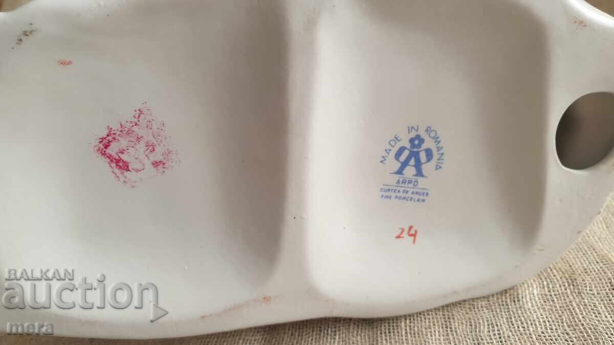 Vintage ARPO Curtea de Arges Porcelain Figure - 7