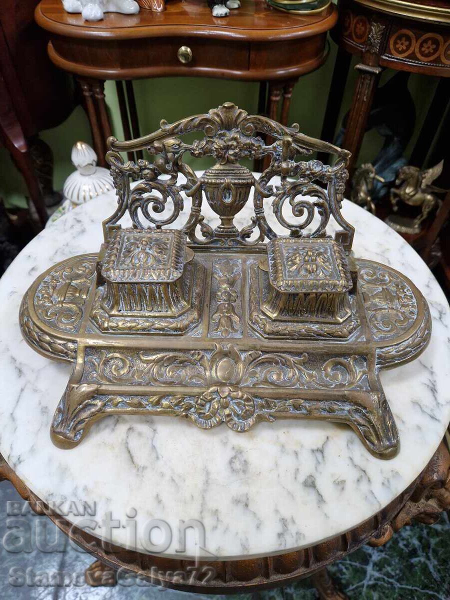 Beautiful antique French bronze inkwell