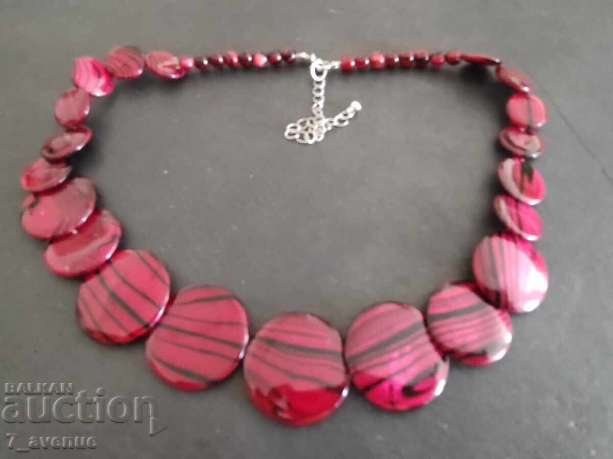 Гердан, колие, накит, красив цвят, 70те10.08.2025 с цена 49.00 лв. | € 25.05