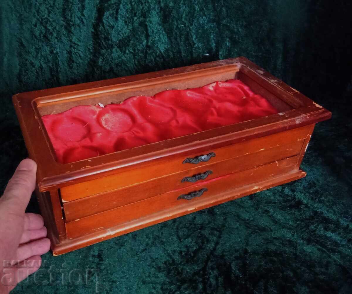 Cutie pentru 30 de ceasuri de buzunar