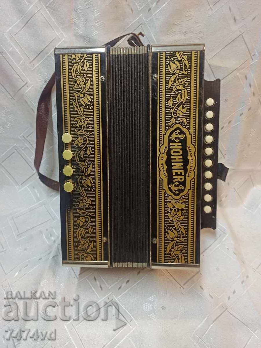 Rare collector's accordion - Hohner - single-row diatonic Rare collector's accordion - Hohner - single-row diatonic