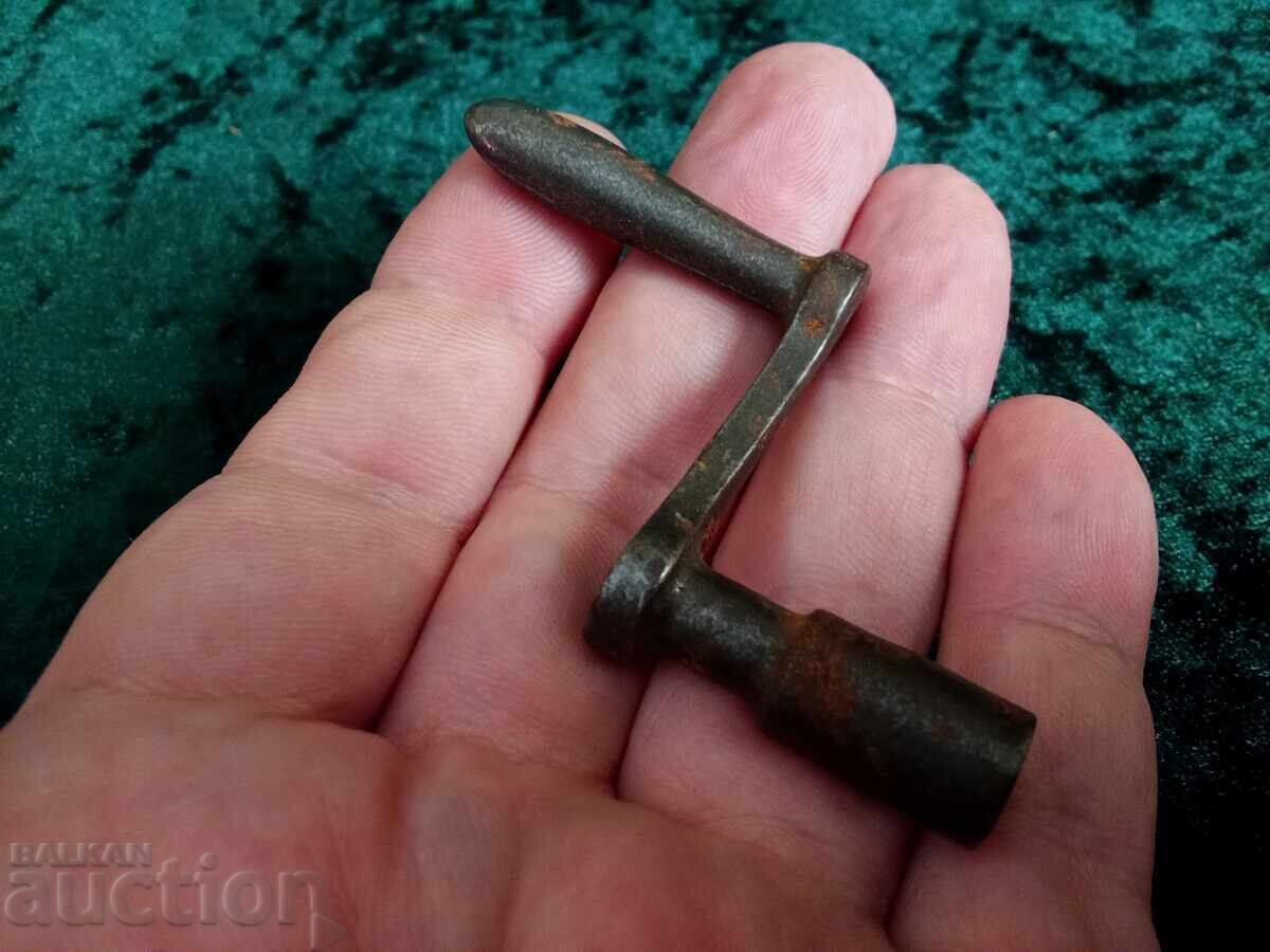 Manivelă veche de ceasornicar - cheie pentru ceas de perete