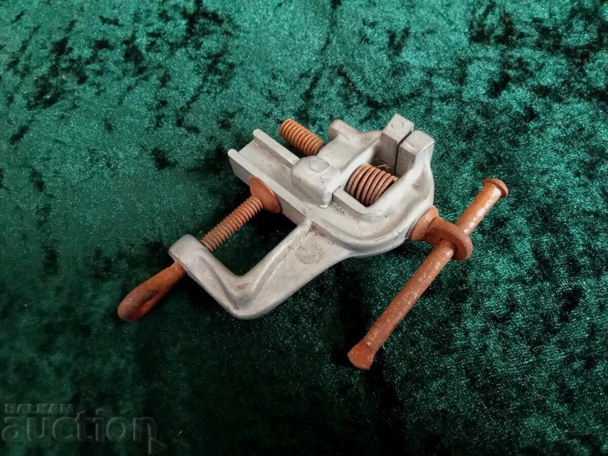 Παράδοση Μικρή μέγγενη κοσμημάτων για ωρολογοποιούς Παράδοση Μικρή μέγγενη κοσμημάτων για ωρολογοποιούς