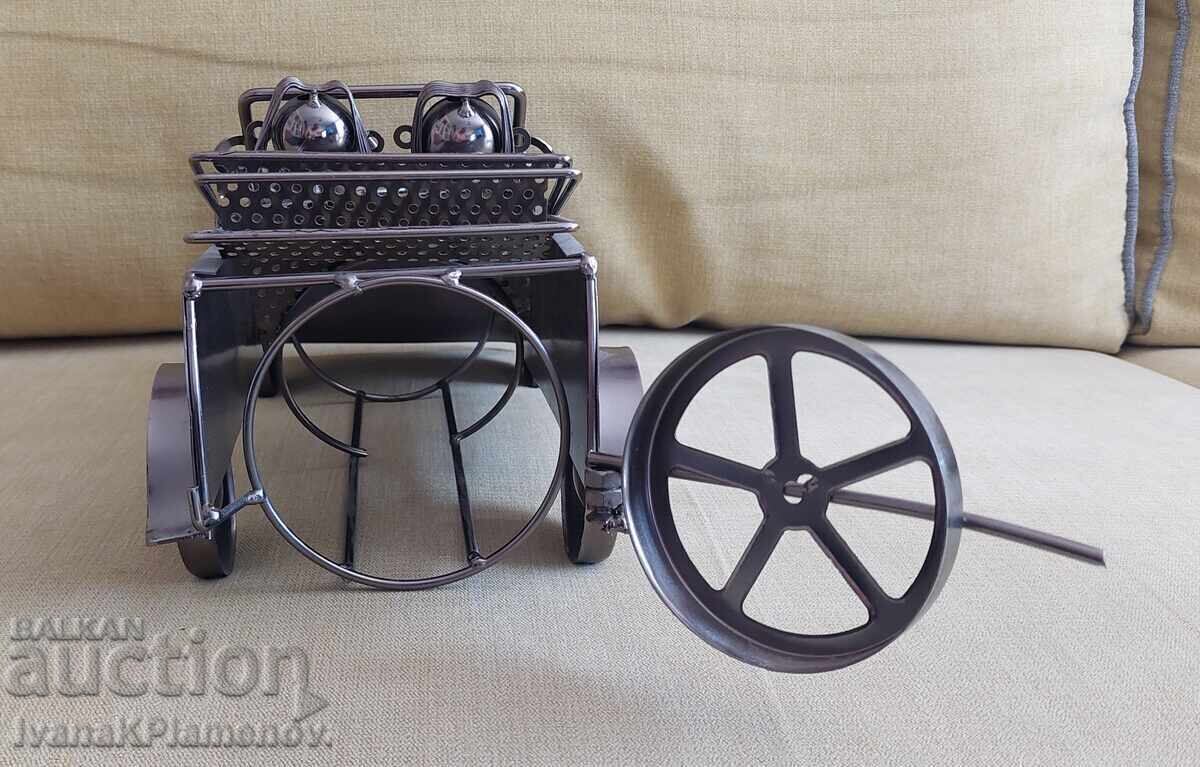 Metal Bottle Holder for Connoisseurs - 5