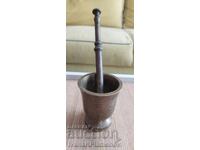 Cană de bronz pentru cunoscători