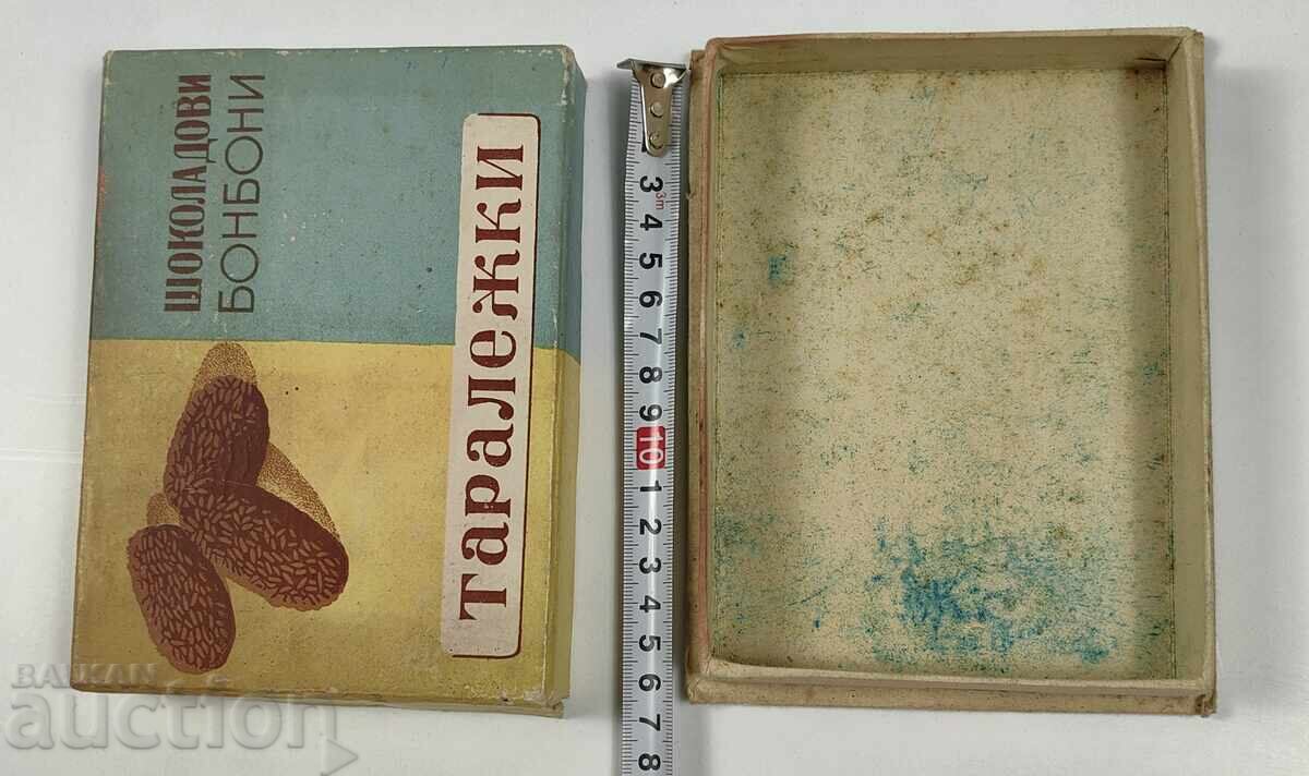 Auction A ROW OF SOCIAL BOXES OF BONBON TARALEJKI Auction A ROW OF SOCIAL BOXES OF BONBON TARALEJKI