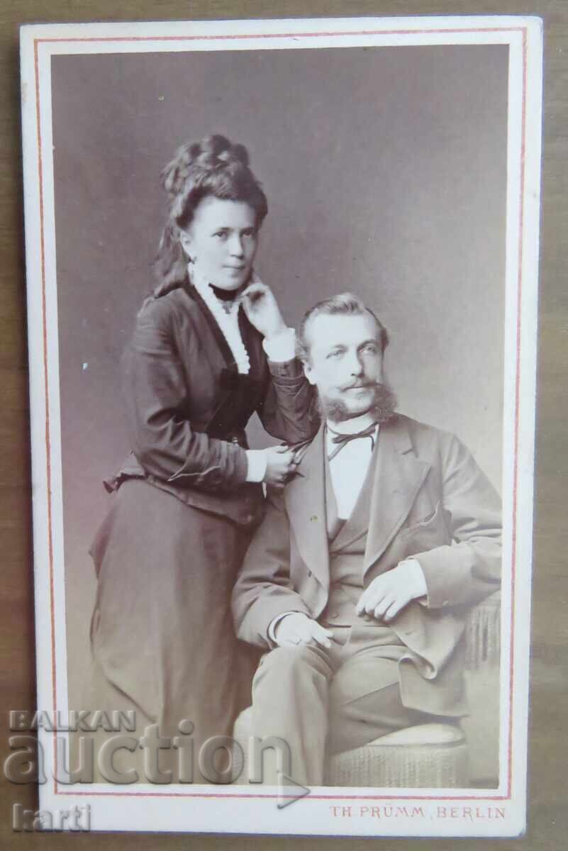 СТАРА ФОТОГРАФИЯ - КАРТОН - ОТЛИЧНА - около 1880 година СТАРА ФОТОГРАФИЯ - КАРТОН - ОТЛИЧНА - около 1880 година