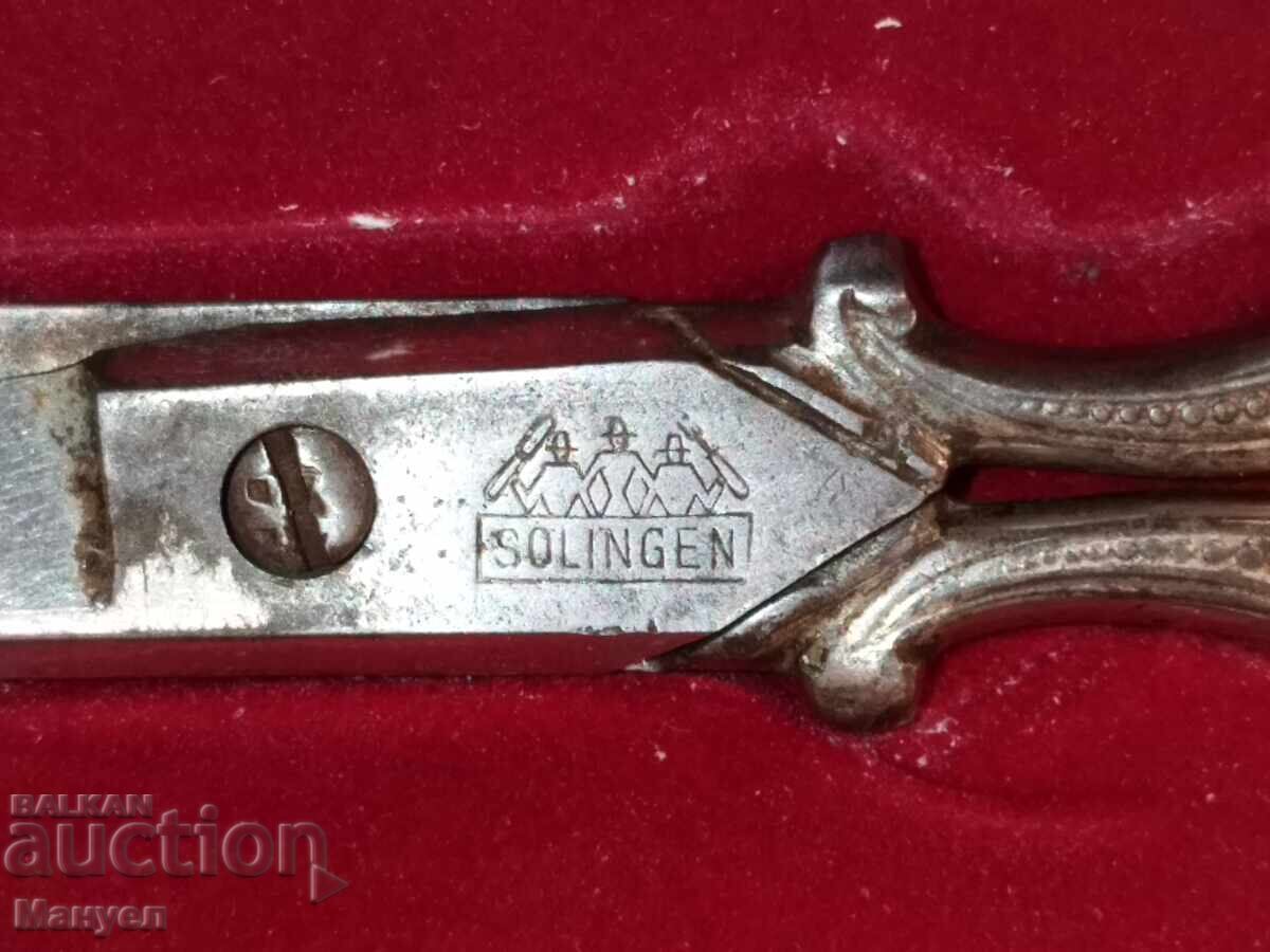 Delivery of Old scissors "Solingen"