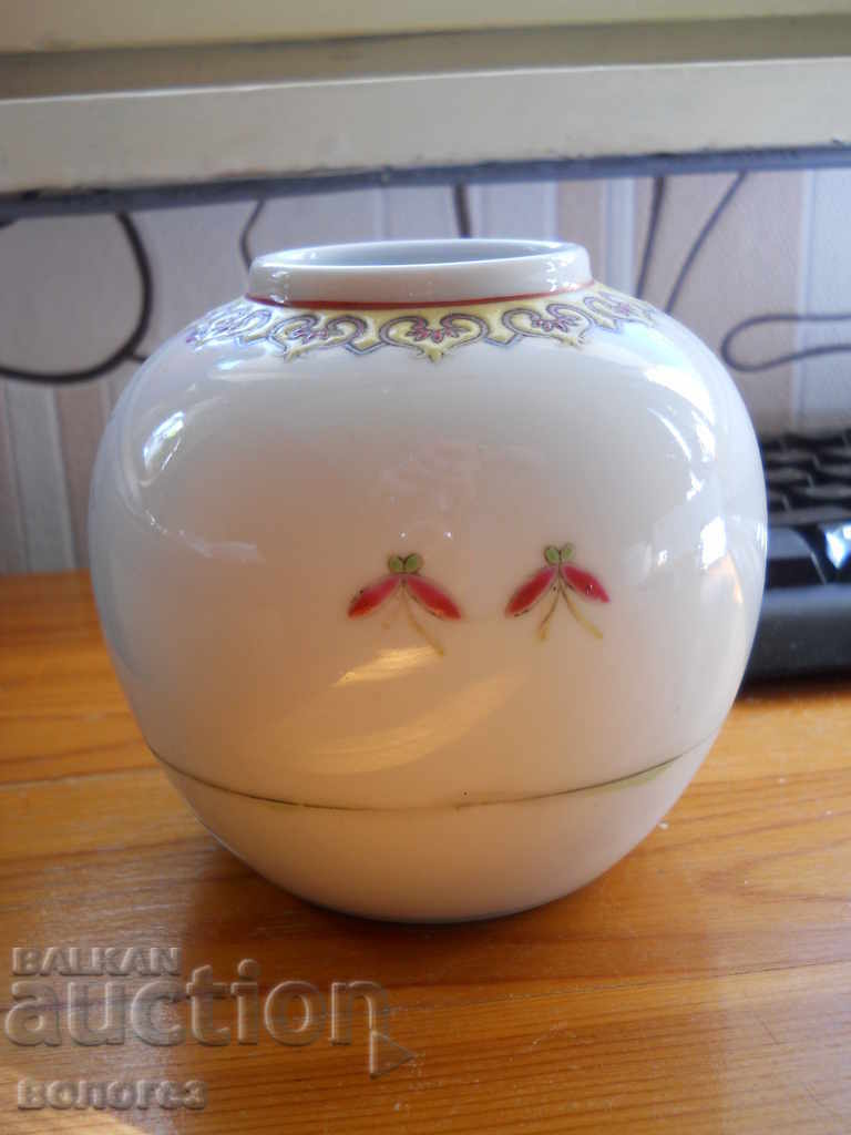 Antique Porcelain Vase (China) with price 45.00 BGN | € 23.01 Antique Porcelain Vase (China) with price 45.00 BGN | € 23.01