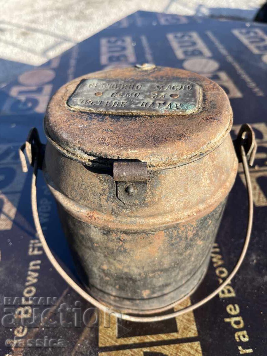 Στρατιωτικό δοχείο για λίπανση όπλου με τιμή € 40.90 | 79.99 BGN