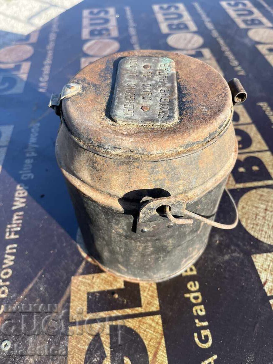 Delivery of Military grease container for weapons