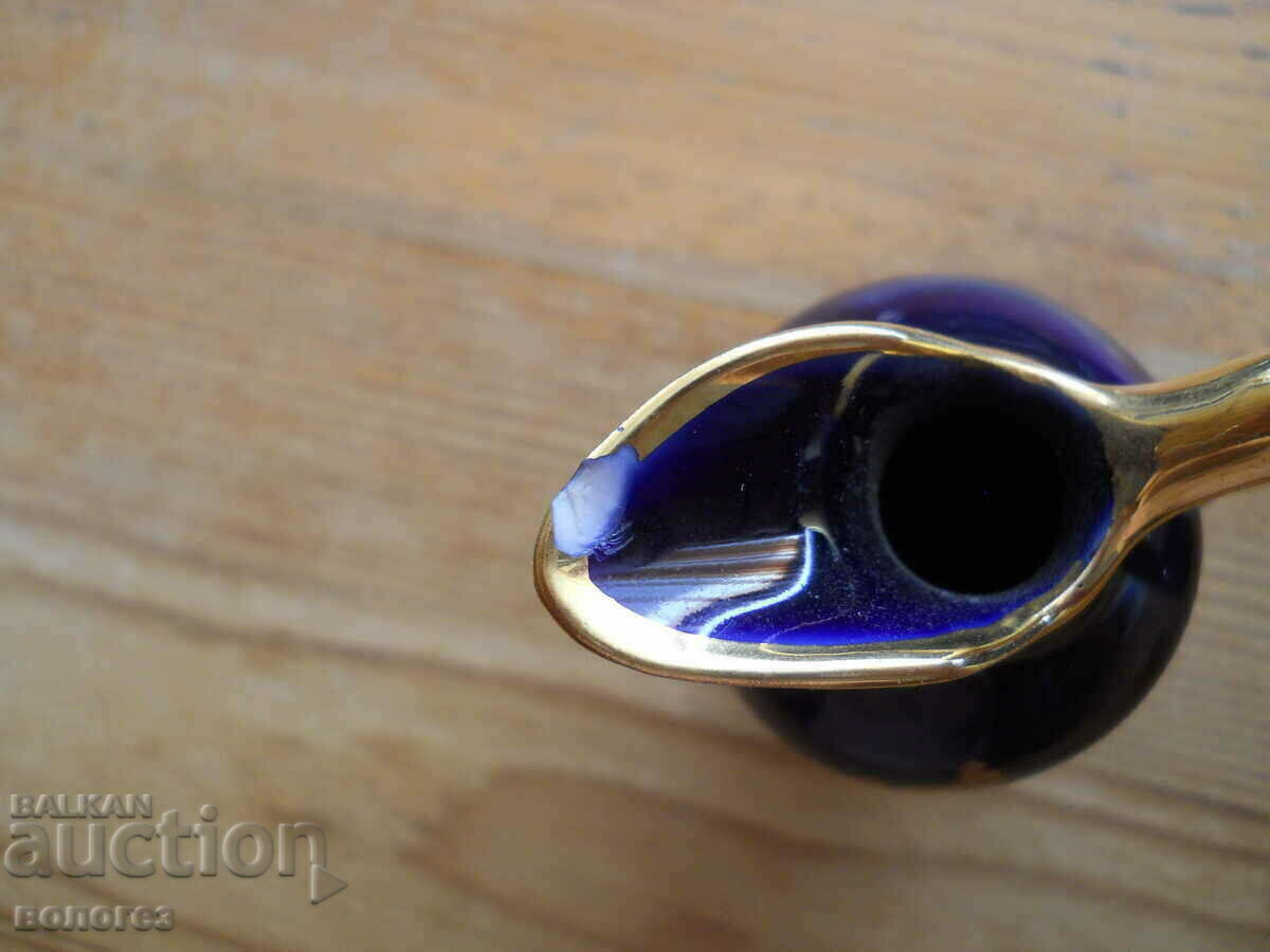 Delivery of Porcelain vase "Limoges" - France Delivery of Porcelain vase "Limoges" - France