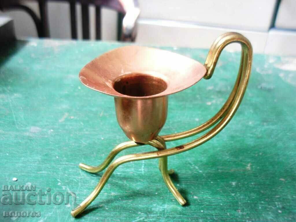 Copper candlestick with price 10.00 BGN | € 5.11 Copper candlestick with price 10.00 BGN | € 5.11
