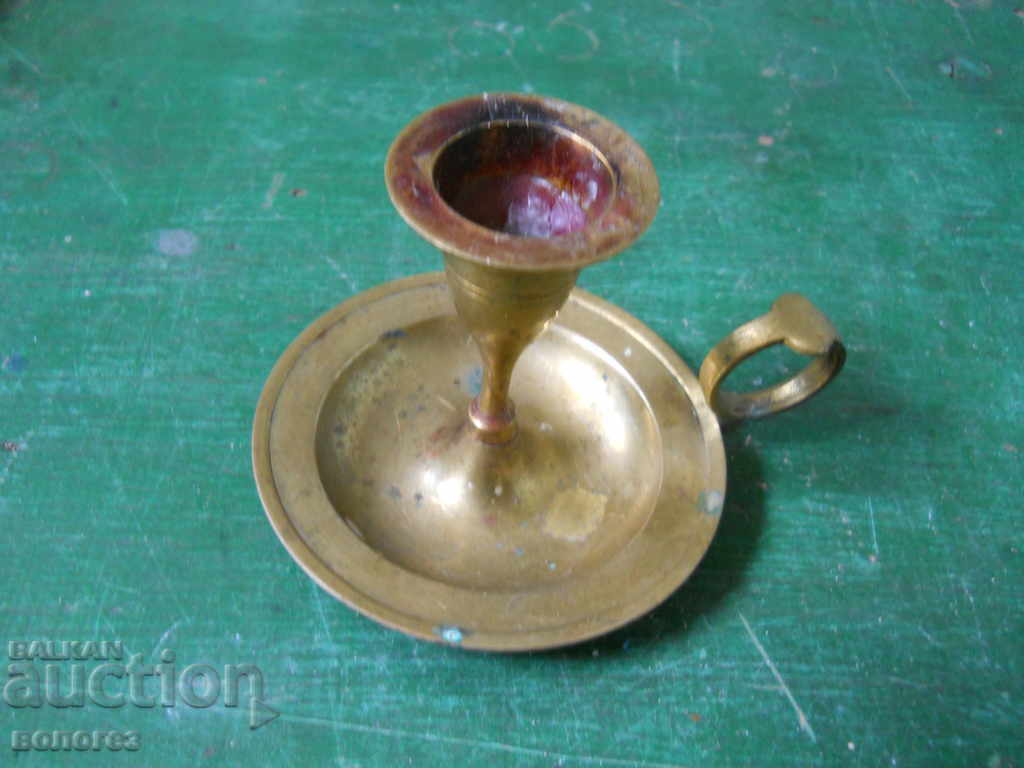 Bronze candlestick with price 10.00 BGN | € 5.11 Bronze candlestick with price 10.00 BGN | € 5.11
