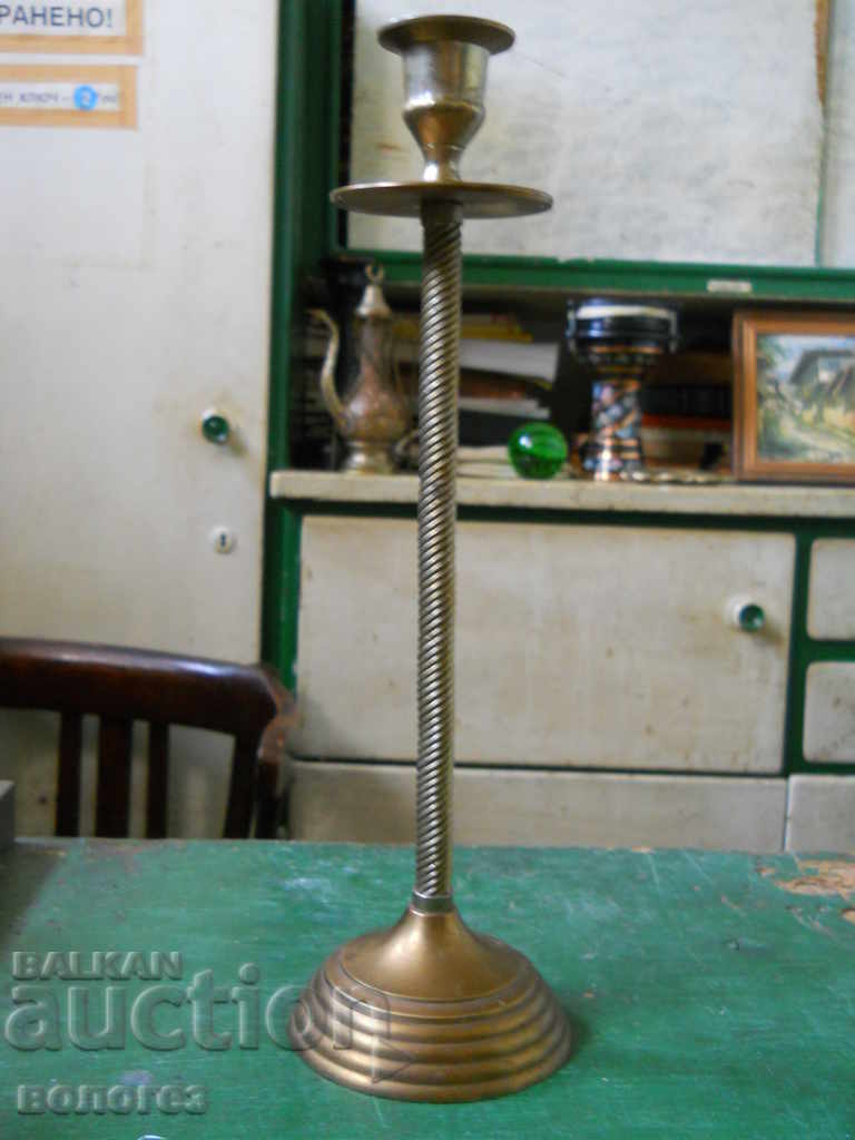Bronze candlestick with price 15.00 BGN | € 7.67 Bronze candlestick with price 15.00 BGN | € 7.67