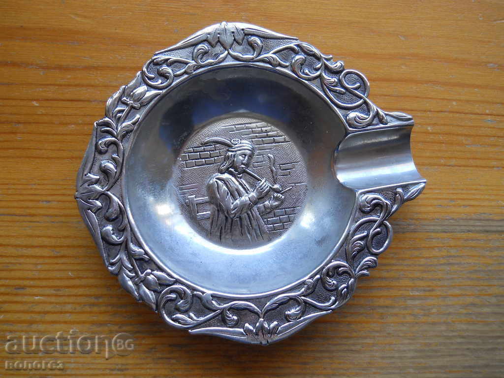 Metal ashtray Metal ashtray