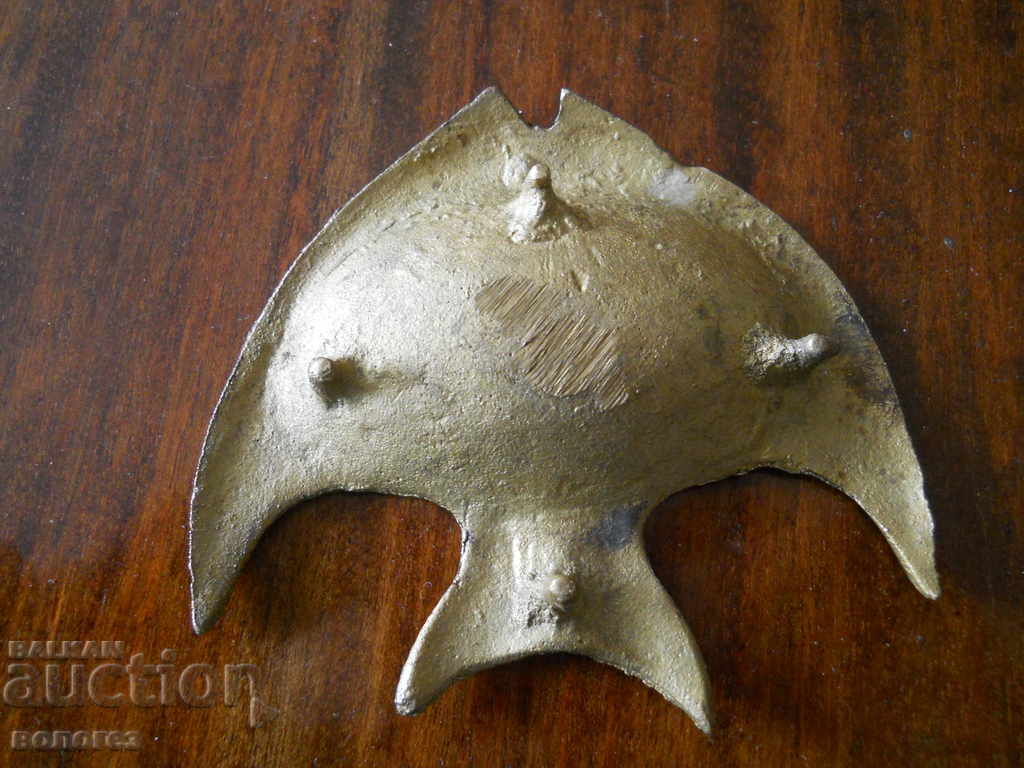 Auction Bronze ashtray Auction Bronze ashtray