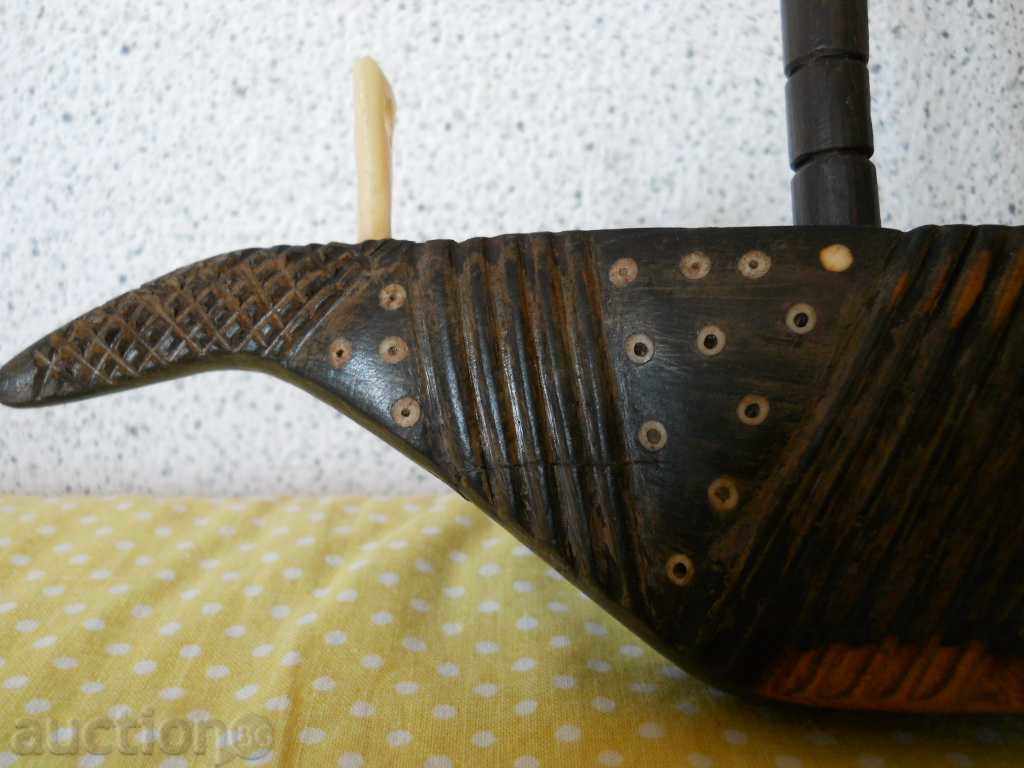 Model african al unei nave cu pânze cu preț 25.00 BGN | € 12.78 Model african al unei nave cu pânze cu preț 25.00 BGN | € 12.78