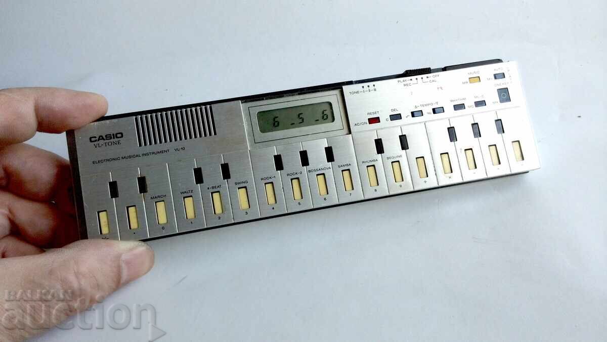 CASIO VL-10 gadget vintage din anii '80 - claviatură și calculator cu preț 105.00 BGN | € 53.69 CASIO VL-10 gadget vintage din anii '80 - claviatură și calculator cu preț 105.00 BGN | € 53.69
