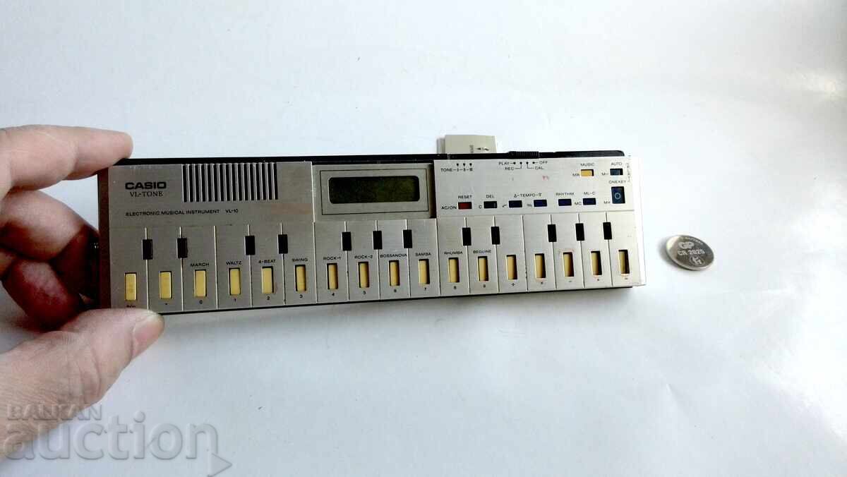 CASIO VL-10 gadget vintage din anii '80 - claviatură și calculator - 5 CASIO VL-10 gadget vintage din anii '80 - claviatură și calculator - 5