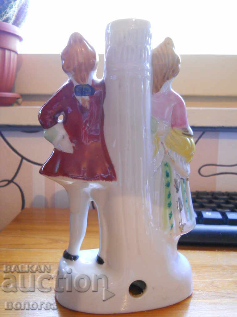 Auction Porcelain figurine Auction Porcelain figurine