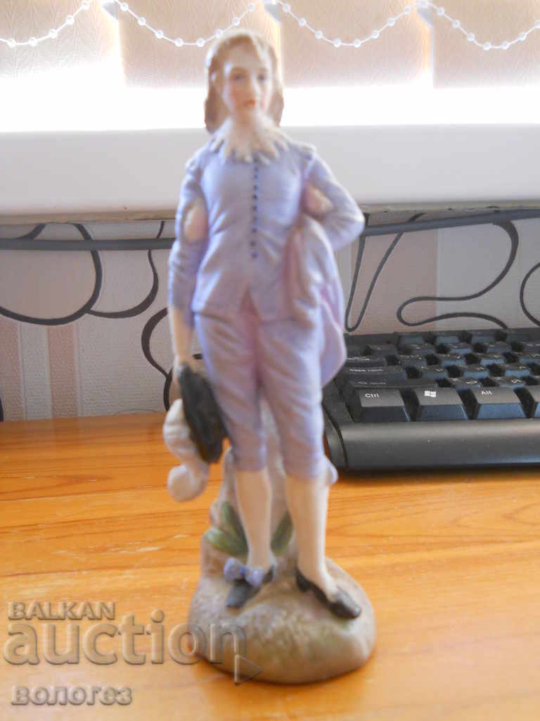 Porcelain figurine Porcelain figurine