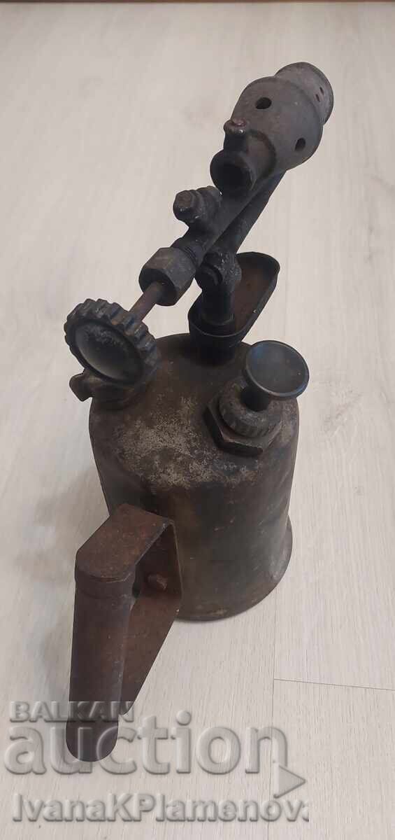 Vintage gasoline lamp from the USSR for connoisseurs with price 36.00 BGN | € 18.41 Vintage gasoline lamp from the USSR for connoisseurs with price 36.00 BGN | € 18.41