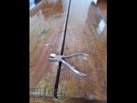 Clești vechi tăietori