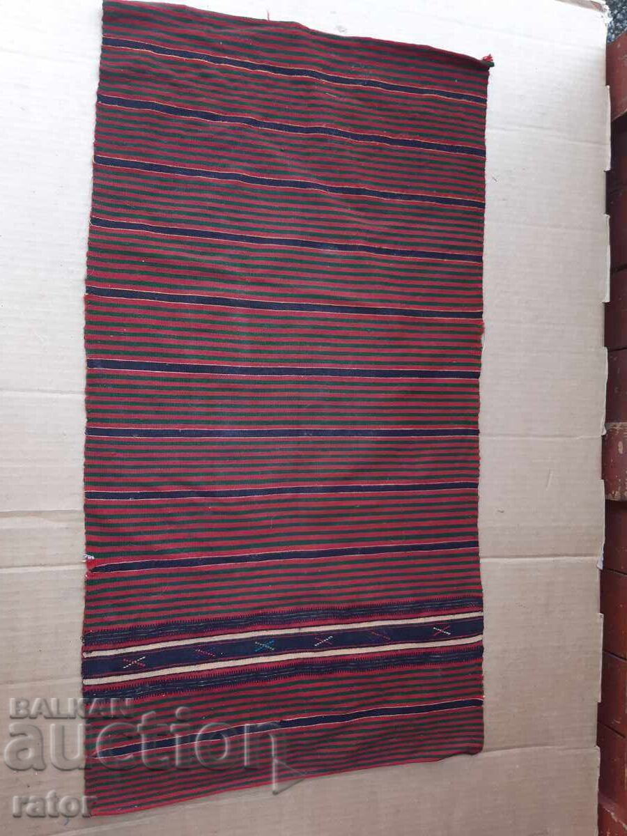 Αυθεντική υφαντή ποδιά, κοστούμι