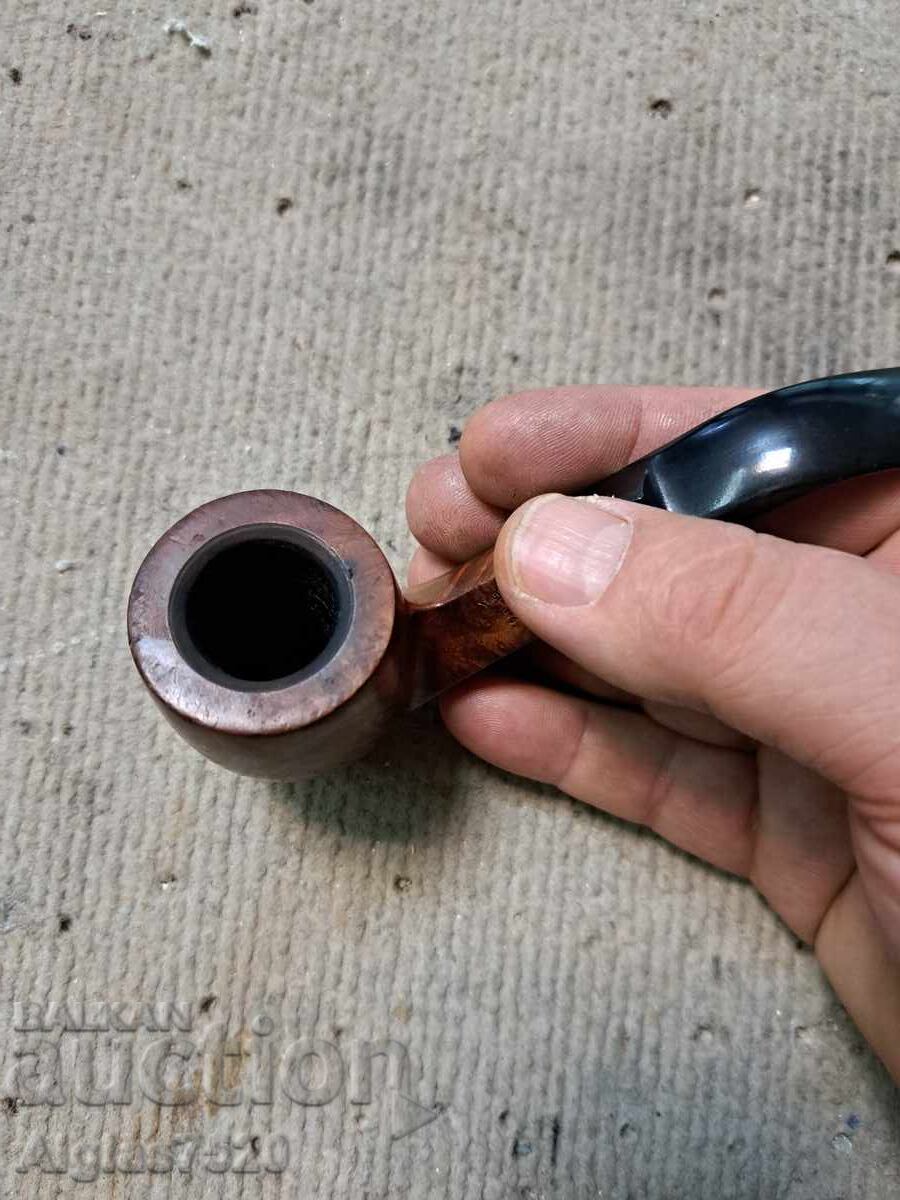 Αγγλική πίπα με τιμή 23.00 BGN | € 11.76