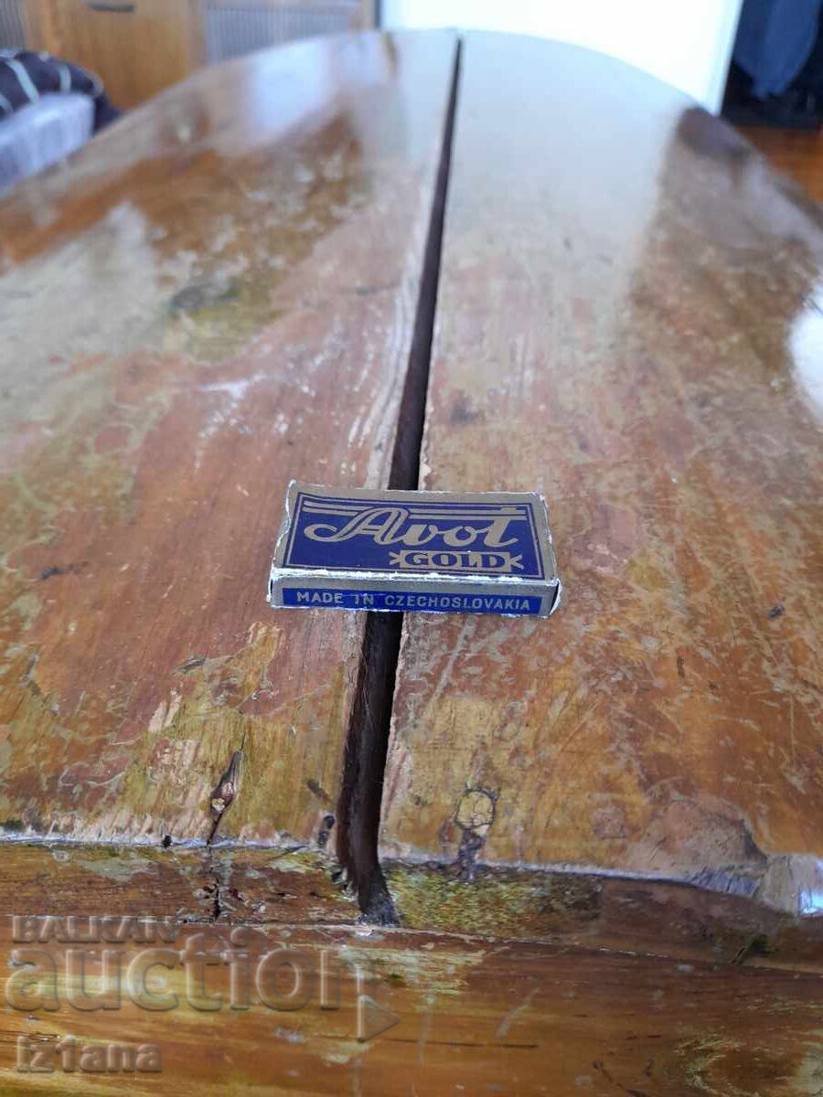 Стари ножчета за бръснене Avot Gold с цена 22.00 лв. | € 11.25