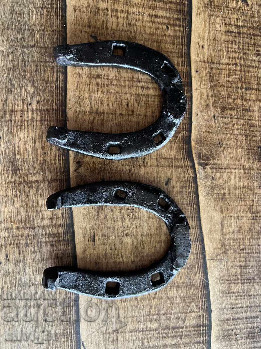 Delivery of Horseshoes for LUCK Delivery of Horseshoes for LUCK