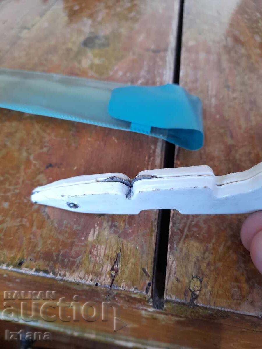 Δημοπρασία Παλιό διαμάντι, ανοιχτήρι, ακονιστήρι