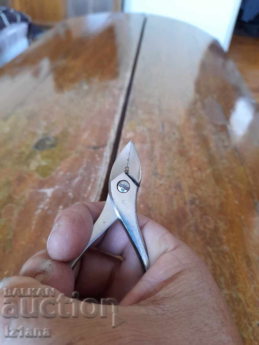 Livrarea Clești vechi tăietori