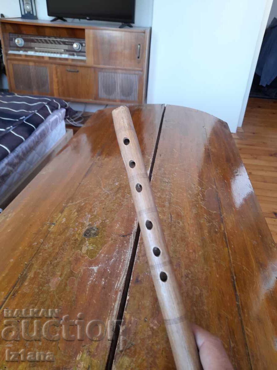 Δημοπρασία Παλιό ράσκυλο, ντουντουκ, σφυρίχτρα