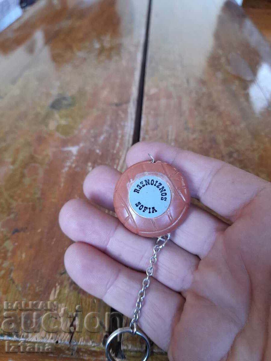 Old keychain, tape measure. Assorted items, Sofia with price 33.00 BGN | € 16.87
