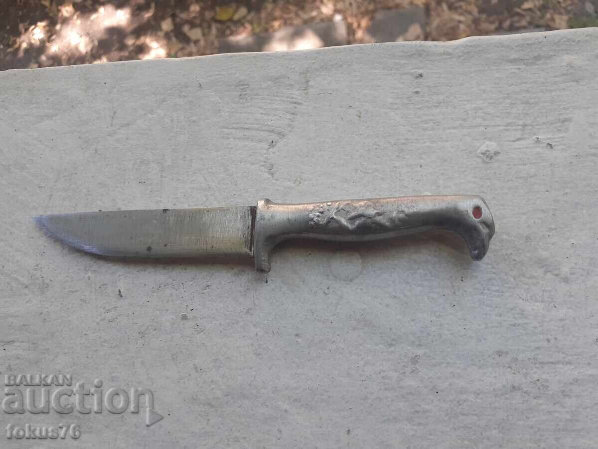 Παλιό μικρό βουλγάρικο μαχαίρι (νοζκα) με κεφαλή αετού