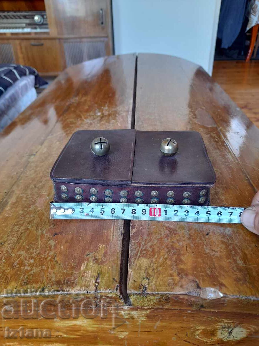 Аукцион Стара кожена кутия за карти Аукцион Стара кожена кутия за карти