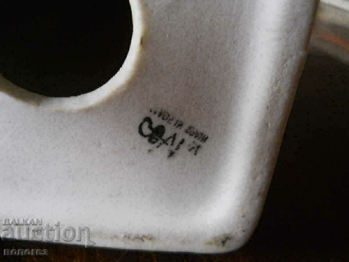 Livrarea Figurină din porțelan - Spania (marcată) Livrarea Figurină din porțelan - Spania (marcată)